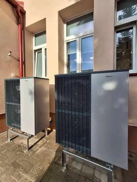 Szkoła w Złotowie po termomodernizacji: fotowoltaika, pompy ciepła i LED