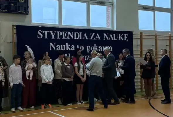 Stypendia Wójta Gminy Iława dla uczniów Szkoły Podstawowej w Gromotach